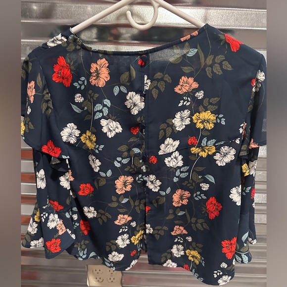 Jack by BB Dakota Women's Floral Navy Top size XS - Picture 3 of 3